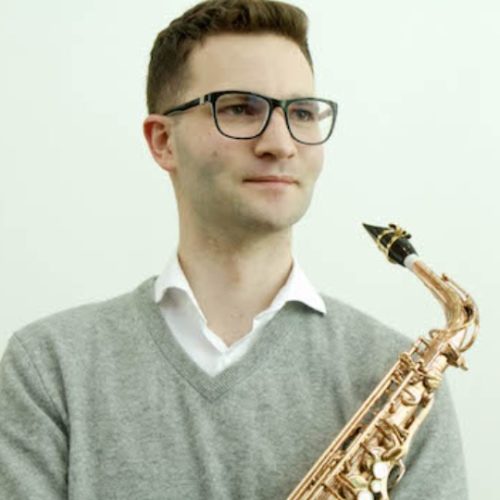 Saxophone lessons Toronto