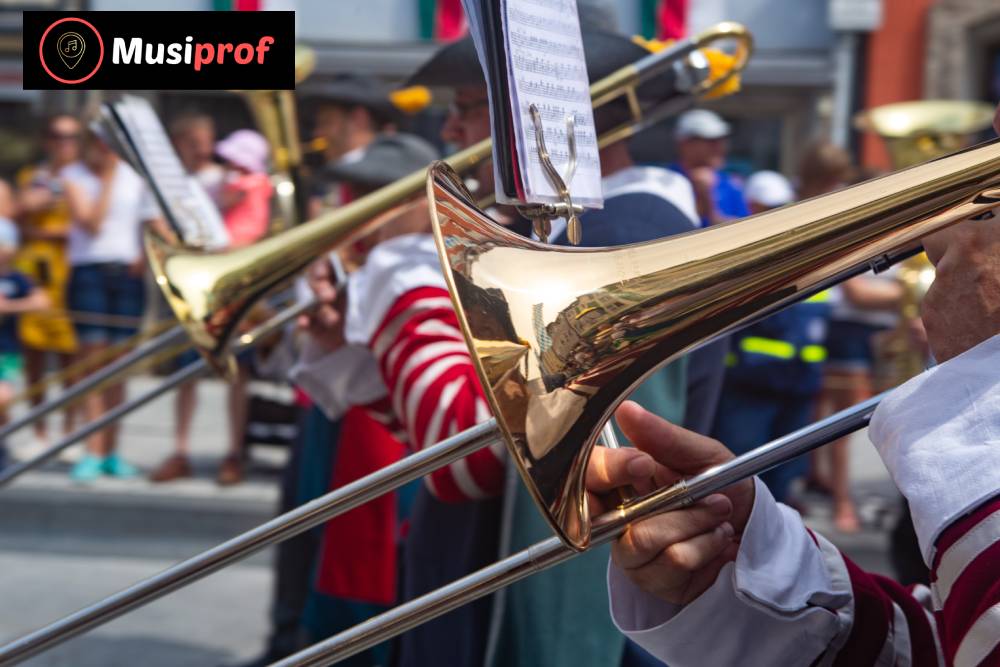 Trumpet, trombone or horn lessons in Montreal