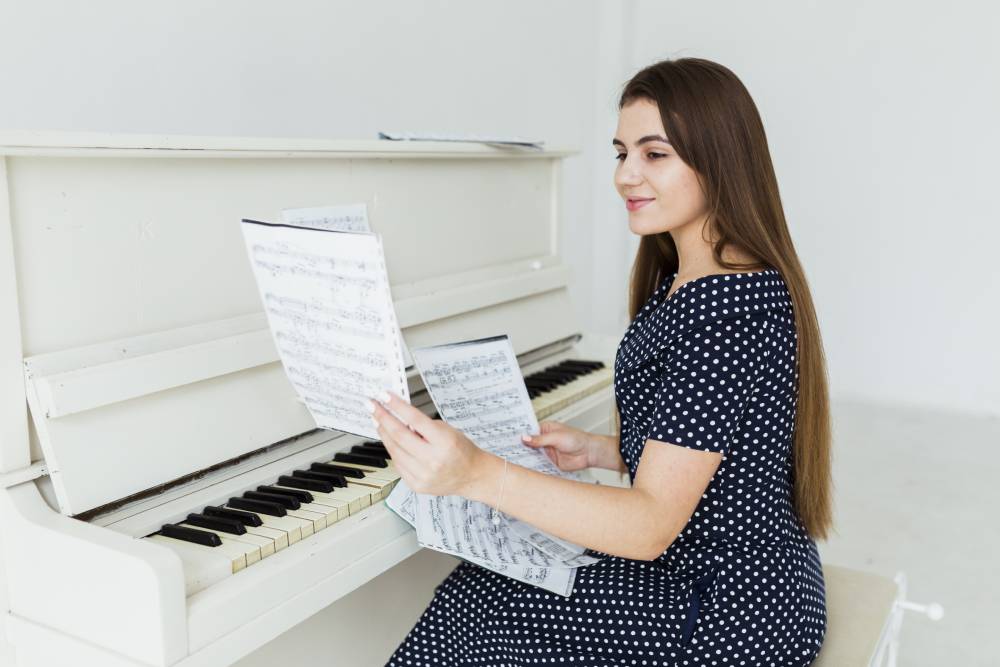 The 5 Best Beginner Piano Books for Adults