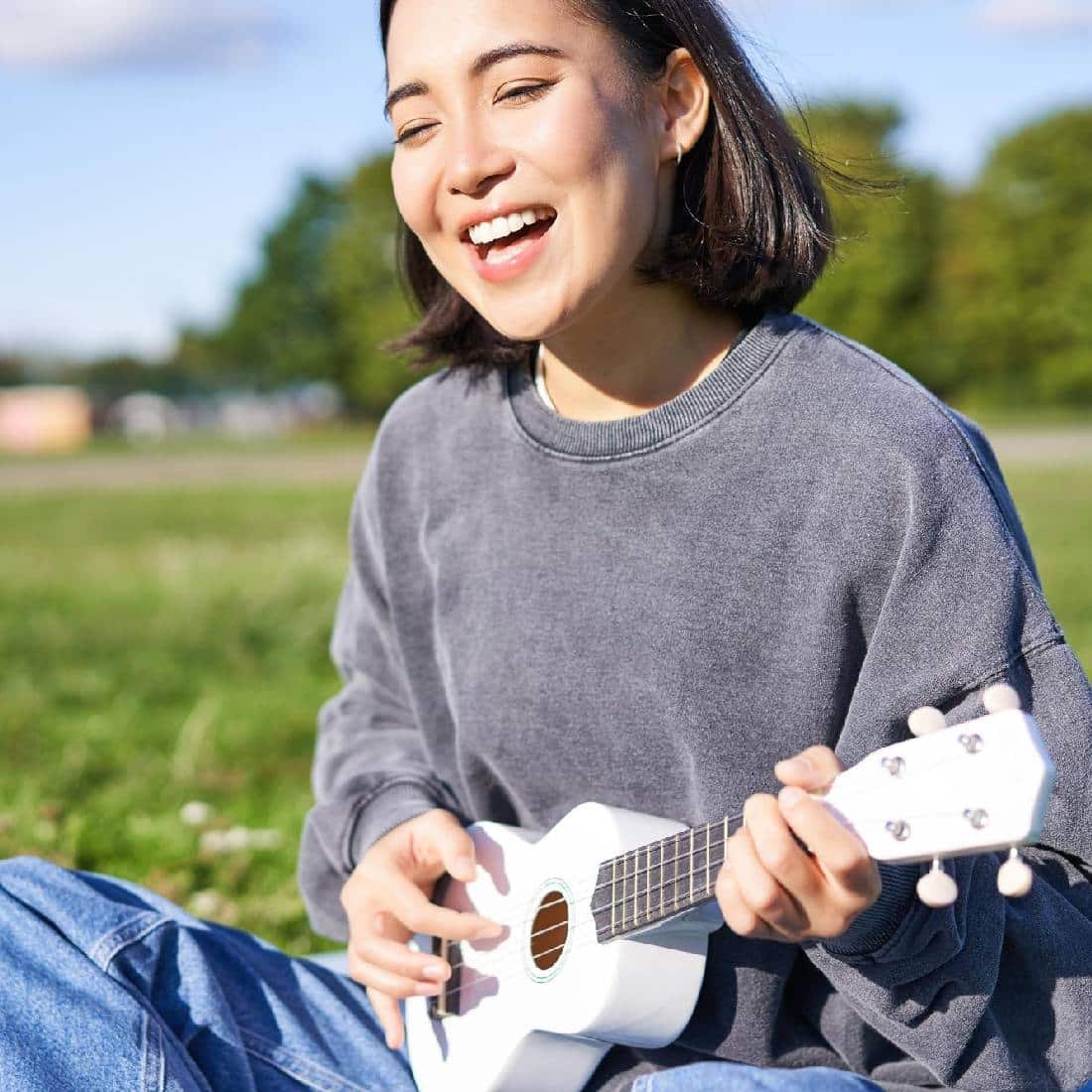 Ukulele teacher
ukulele lessons Toronto