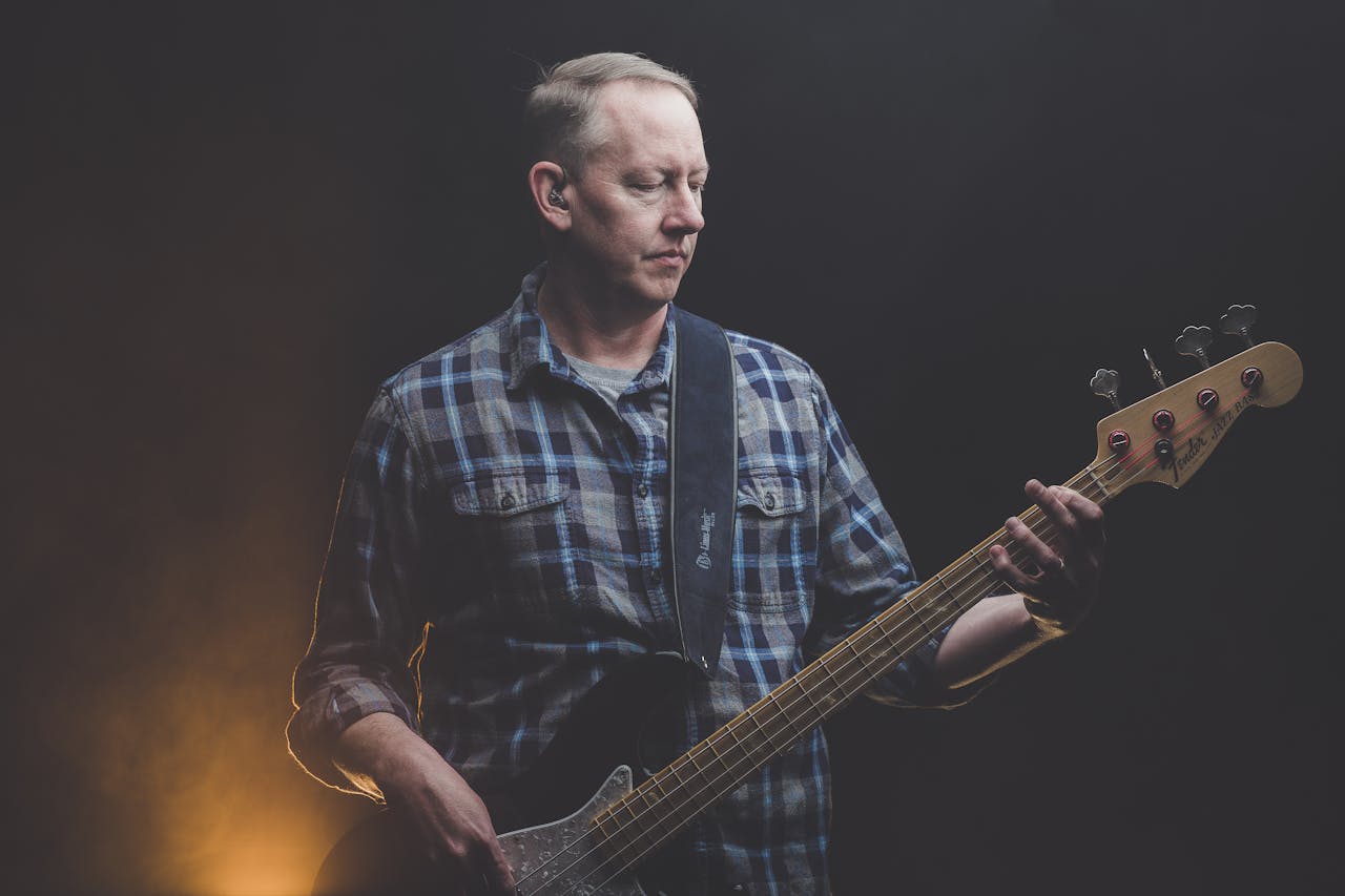 Bass guitar teacher
Vancouver bass lessons